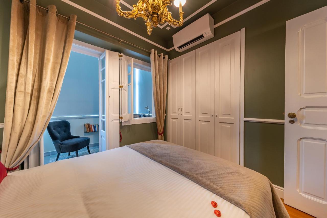 Style And Comfort In Downtown Lisbon Exterior photo