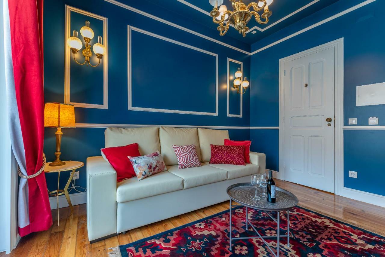 Style And Comfort In Downtown Lisbon Exterior photo